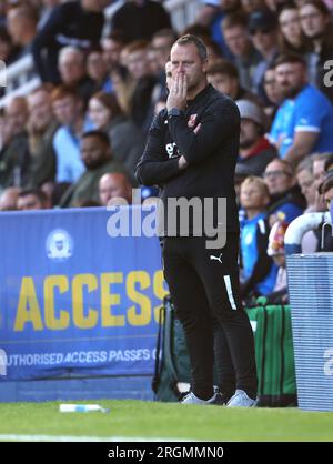 Peterborough, Regno Unito. 8 agosto 2023. Michael Flynn (allenatore ST) al Peterborough United contro Swindon Town EFL First Round South match, al Weston Homes Stadium, Peterborough, Cambridgeshire, l'8 agosto 2023. Credito: Paul Marriott/Alamy Live News Foto Stock