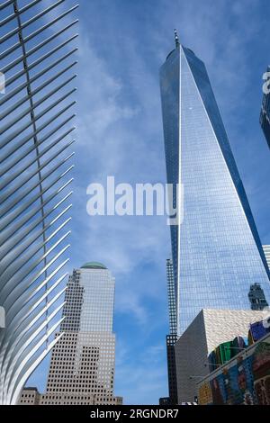 Dettaglio architettonico del World Trade Center (WTC), un complesso di edifici nel quartiere Lower Manhattan di New York City, Stati Uniti Foto Stock