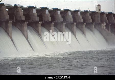 Diga di Nathsagar, diga di Jayakwadi, sul fiume Godavari e Pravara, Maharashtra, India Foto Stock