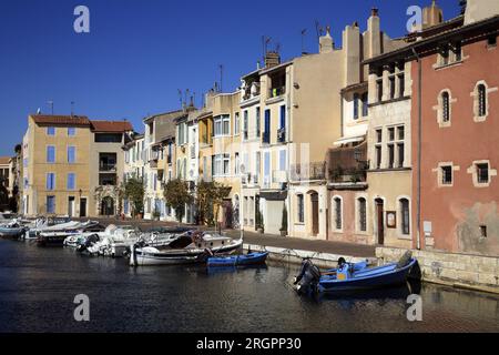 Quartiere le Miroir aux Oiseaux, Canal St-Sebastien a Martigues.Bouches-du-Rhone, Francia Foto Stock