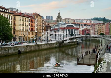 Mercato la Rivera, Bilbao, Biscaglia, Paesi Baschi, Euskadi, Spagna, Europa. Foto Stock