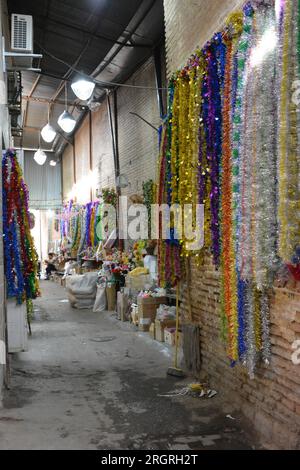 Vista dall'interno del vecchio Gran Bazar di Shiraz, Iran. Foto Stock