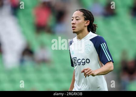 Groningen, Paesi Bassi. 11 agosto 2023. GRONINGEN, PAESI BASSI - 11 AGOSTO: Kian Fitz-Jim di Jong Ajax guarda al Keuken Kampioen Divisie match tra FC Groningen e Jong Ajax all'Euroborg l'11 agosto 2023 a Groningen, Paesi Bassi (foto di Pieter van der Woude/ Orange Pictures) credito: Orange Pics BV/Alamy Live News Foto Stock