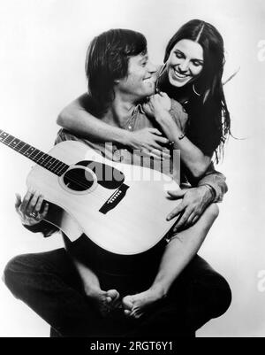 Peter fonda, Susan Saint James, Publicity Portrait for the Film, Outlaw Blues, Warner Bros., 1977 Foto Stock