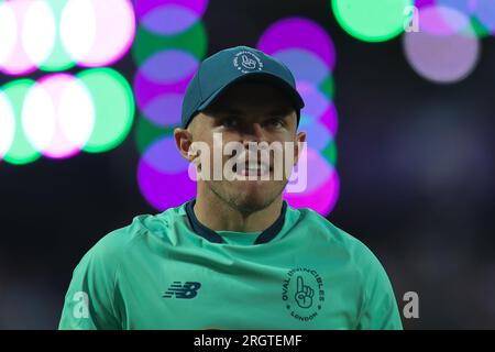 Clean Slate Headingley Stadium, Leeds, West Yorkshire, Regno Unito. 11 agosto 2023. Northern Superchargers contro Oval InvincibleÕs durante la Hundred Double Header al Clean Slate Headingley Stadium. Samuel Curran di Oval InvincibleÕs Credit: Touchlinepics/Alamy Live News Foto Stock