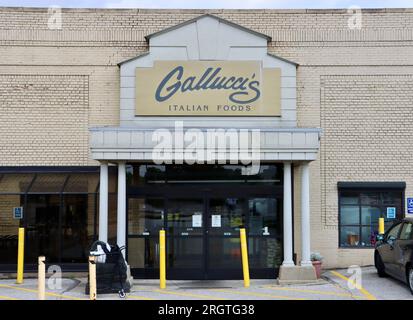 Gallucci's Italian Food Market a Cleveland, Ohio, nell'agosto 2023 Foto Stock