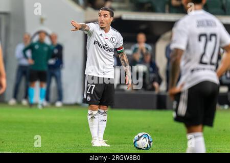 Varsavia, Polonia. 10 agosto 2023. Josue Pesqueira di Legia gesti durante il terzo turno di qualificazione della UEFA Europa Conference League tra Legia Warszawa e FK Austria Vienna al Maresciallo Jozef Pilsudski Legia Varsavia Municipal Stadium. Punteggio finale; Legia Warszawa 1:2 FK Austria Vienna. Credito: SOPA Images Limited/Alamy Live News Foto Stock