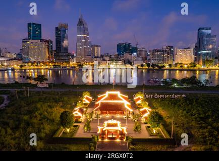 Alba sul fiume Saigon, città di ho chi Minh, Vietnam. Foto Stock