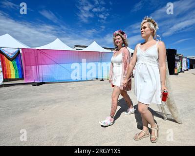 Praga, Repubblica Ceca. 12 agosto 2023. Il festival LGBT Prague Pride culminò con un concerto nella pianura di Letna a Praga. Repubblica Ceca, il 12 agosto 2023. Crediti: Katerina Sulova/CTK Photo/Alamy Live News Foto Stock