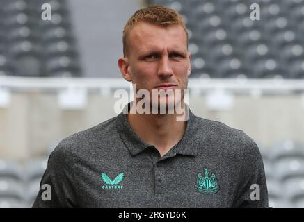 Newcastle sabato 12 agosto 2023. Dan Burn del Newcastle United durante la partita di Premier League tra Newcastle United e Aston Villa a St. James's Park, Newcastle sabato 12 agosto 2023. (Foto: Michael driver | mi News) crediti: MI News & Sport /Alamy Live News Foto Stock