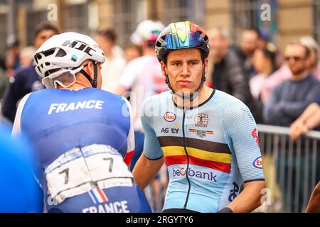 Glasgow, Regno Unito. 12 agosto 2023. Il belga Alec Segaert nella foto dopo la gara su strada maschile U23 ai Campionati del mondo di ciclismo UCI, a Glasgow, in Scozia, sabato 12 agosto 2023. L'UCI organizza i mondi con tutte le discipline ciclistiche, ciclismo su strada, ciclismo al chiuso, mountain bike, corse BMX, paracycling su strada e paracycling al coperto, a Glasgow dal 05 al 13 agosto. BELGA PHOTO DAVID PINTENS Credit: Belga News Agency/Alamy Live News Foto Stock