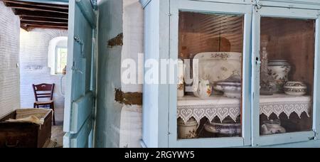 Casa dello scultore Yannoulis Chalepas, Pyrgos, isola di Tinos, Grecia, Europa meridionale Foto Stock