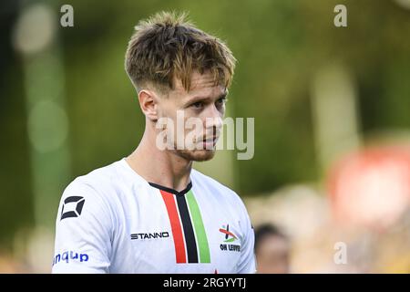 Bruxelles, Belgio. 12 agosto 2023. Mathieu Maertens dell'OHL sembra depresso dopo una partita di calcio tra Royale Union Saint-Gilloise e OH Leuven, sabato 12 agosto 2023 a Bruxelles, il giorno 3/30 della prima divisione del campionato belga "Jupiler Pro League" del 2023-2024. BELGA PHOTO TOM GOYVAERTS Credit: Belga News Agency/Alamy Live News Foto Stock