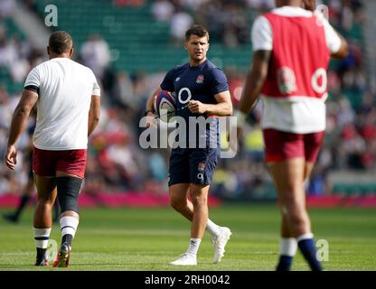 L'assistente allenatore dell'Inghilterra Richard Wigglesworth (centro) durante il riscaldamento prima della partita delle Summer Nations Series allo stadio Twickenham di Londra. Data foto: Sabato 12 agosto 2023. Foto Stock