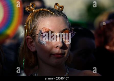 Praga, Repubblica Ceca. 12 agosto 2023. Il festival LGBT Prague Pride culminò con un concerto nella pianura di Letna a Praga, Repubblica Ceca, il 12 agosto 2023. Crediti: Katerina Sulova/CTK Photo/Alamy Live News Foto Stock