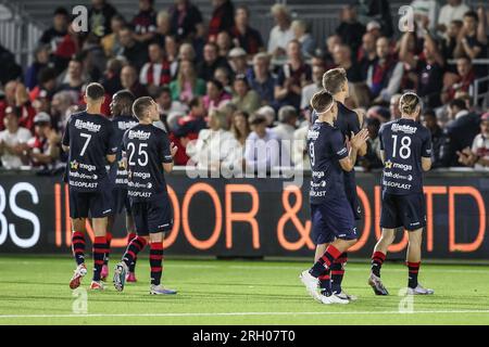 Liegi, Belgio. 12 agosto 2023. I giocatori di Liegi guardano degettati dopo una partita di calcio tra RFC Liegi e Dender EH, sabato 12 agosto 2023 a Liegi, il giorno 1/30 della seconda divisione del campionato belga "Challenger Pro League" del 2023-2024. BELGA PHOTO BRUNO FAHY Credit: Belga News Agency/Alamy Live News Foto Stock