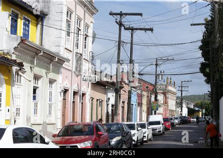 cachoeira, bahia, brasile - 4 novembre 2023: Veduta architettonica delle antiche residenze nella città di Cachoeira, nel concavo di Bahia. Foto Stock