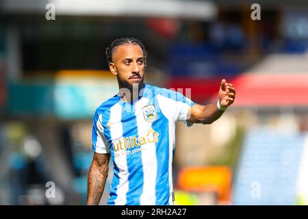 John Smith's Stadium, Huddersfield, Inghilterra - 12 agosto 2023 Sorba Thomas (14) di Huddersfield Town - durante la partita Huddersfield Town contro Leicester City, Sky Bet Championship, 2023/24, John Smith's Stadium, Huddersfield, Inghilterra - 12 agosto 2023 crediti: Mathew Marsden/WhiteRosePhotos/Alamy Live News Foto Stock