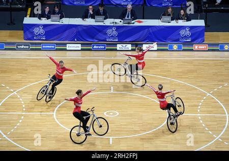 Austria durante la finale Open Elite Artistic Cycling-Act4-Indoor Cycling durante il giorno undici dei Campionati del mondo di ciclismo UCI 2023 all'Emirates Arena di Glasgow. Data foto: Domenica 13 agosto 2023. Foto Stock