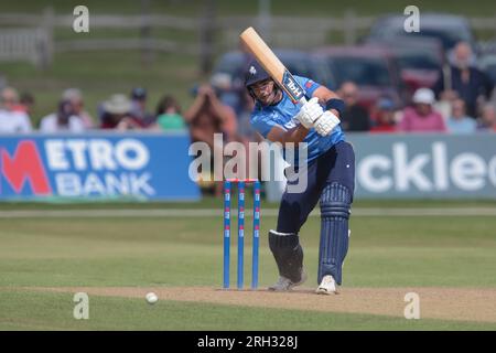 Beckenham, Kent, Regno Unito. 13 agosto 2023. Kent's Grant Stewart batte mentre Kent affronta il Middlesex nella Metro Bank One Day Cup a Beckenham. Credito: David Rowe/Alamy Live News Foto Stock