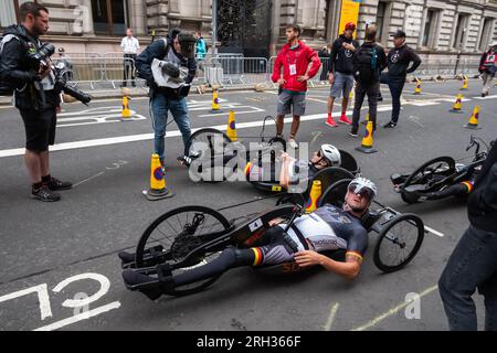 Glasgow, Scozia, Regno Unito. 13 agosto 2023. I Campionati del mondo di ciclismo su strada UCI Para-Cycling Road Team Relay. Credito: SKULLY/Alamy Live News Foto Stock
