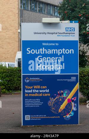 Southampton, Regno Unito - 6 agosto 2023:- segno fuori dal Southampton General Hospital Foto Stock