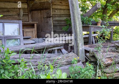 Case private abbandonate nella zona di esclusione della Bielorussia Foto Stock