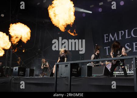 Impiegato per servire esibirsi dal vivo al Bloodstock Open Air Festival, agosto 2023. Foto John Lambeth/Alamy Foto Stock