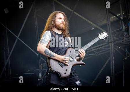 Impiegato per servire esibirsi dal vivo al Bloodstock Open Air Festival, agosto 2023. Foto John Lambeth/Alamy Foto Stock