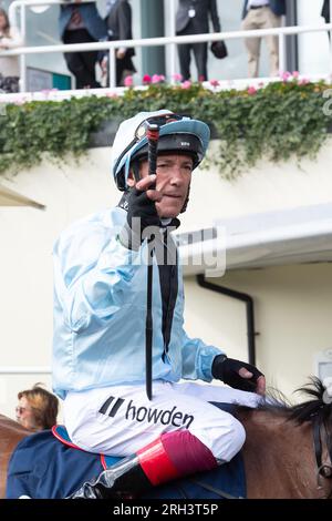 Ascot, Berkshire, Regno Unito. 12 agosto 2023. Horse EmpireStateofMind guidato dal fantino Frankie Dettori è arrivato terzo nel Dubai Duty Free Shergar Cup Mile. Credito: Maureen McLean/Alamy Live News Foto Stock