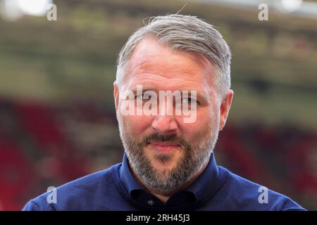 EINDHOVEN, PAESI BASSI - 12 AGOSTO: Allenatore Michael Silberbauer (FC Utrecht) durante l'Eredivisie match tra PSV Eindhoven e FC Utrecht a Philips Foto Stock