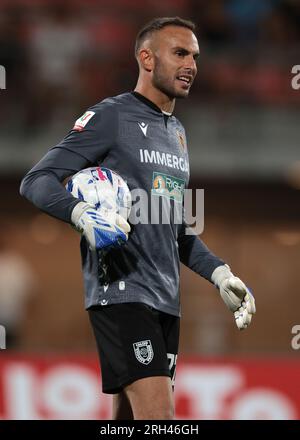 Monza, Italia. 13 agosto 2023. Francesco Bardi dell'AC Reggiana reagisce durante la partita di Coppa Italia Round del 32 allo stadio U-Power di Monza. Il credito fotografico dovrebbe leggere: Jonathan Moscrop/Sportimage Credit: Sportimage Ltd/Alamy Live News Foto Stock