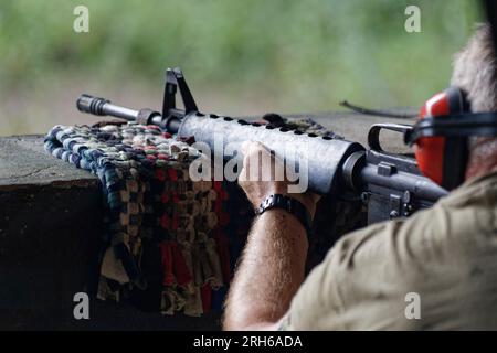 Cu chi, Vietnam. 21 agosto 2014. I tunnel di Cu chi sono un'immensa rete di tunnel sotterranei utilizzati dai soldati Viet Cong durante la guerra del Vietnam. Foto Stock