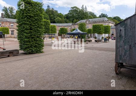 Vista sul Castello di Lowther e sui suoi dintorni. Westmorland Foto Stock