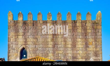 Torre in via Dom Pedro Pitoes, Porto, Portogallo Foto Stock