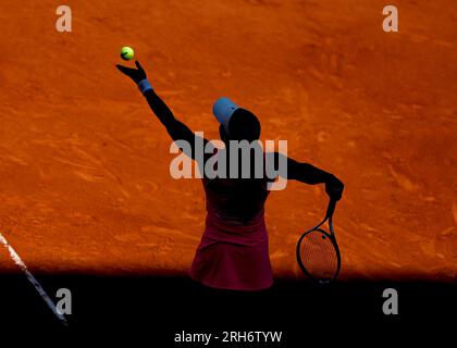 La tennista americana Sloane Stephens in azione al torneo di tennis French Open 2023 al Roland Garros, Parigi, Francia, Europa. Foto Stock