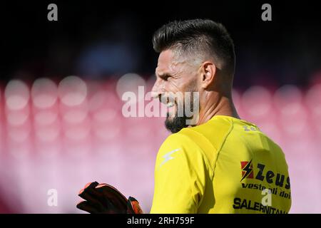 Benoit Costil degli Stati Uniti Salernitana guarda durante il match di Coppa Italia tra US Salernitana e calcio allo Stadio Arechi il 13 agosto 2023 a Salerno. Foto Stock