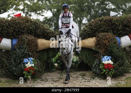 TOM JACKSON (GBR) CAPELS DERIVA CAVA durante l'evento cross-country e ha conquistato la 32 ° posizione in questo evento, al FEI Eventing European Championship 2023, evento equestre CH-EU-CCI4-L il 12 agosto 2023 a Haras du pin a le pin-au-Haras, Francia Foto Stock