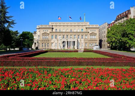 Il Palazzo Vecchio (Stari Dvor), ex residenza reale della dinastia Obrenovic a Belgrado, Serbia Foto Stock