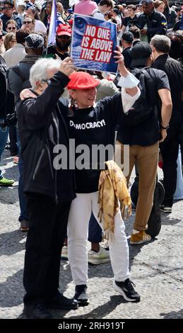 Dimostrazione anti-Trump NYC 4/4/23 #1 Foto Stock