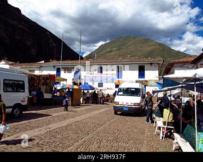 Mercato locale nella città di Pisco, Perù Foto Stock