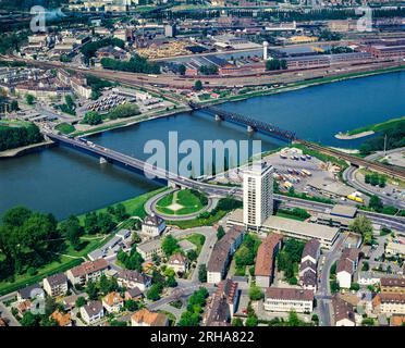 Kehl am Rhein Germania, Strasburgo Francia in lontananza, confine tedesco-francese, fiume Reno, ponti, città vista aerea, Europa, Foto Stock