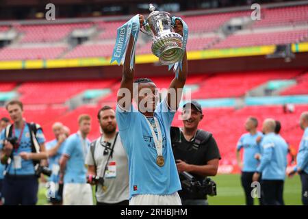 Manuel Akanji di Manchester City celebra - Manchester City contro Manchester United, la finale di Emirates fa Cup, Wembley Stadium, Londra, Regno Unito - 3 giugno 2023 solo per uso editoriale - si applicano restrizioni DataCo Foto Stock