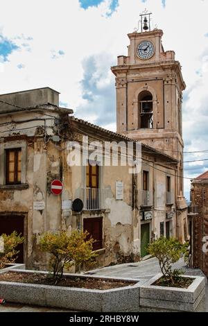 Vista dell'antico villaggio di Marina di Nicotera nel quartiere di Vibo Valentia, Calabria, Italia, Europa Foto Stock