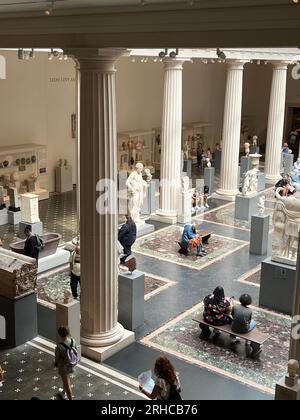 Leon Levy e Shelby White Corte fornisce centrotavola drammatica per la visualizzazione del Metropolita World-Renowned dell arte classica di raccolta. Arte Greca e Romana raccolta aperto ufficialmente nel 2007. Foto Stock