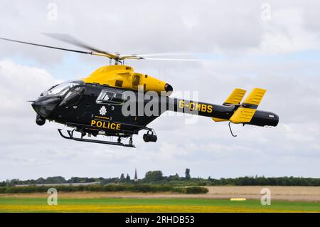 Cambridgeshire Police MD Helicopters MD-902 Explorer Helicopters G-CMBS atterraggio Foto Stock