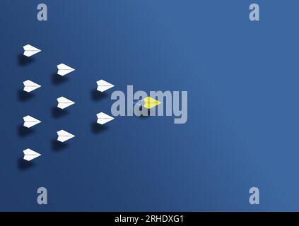 aerei di carta che volano in formazione con un aliante di carta che conduce gli altri al di sopra del concetto di fondo blu, gestione e leadership Foto Stock