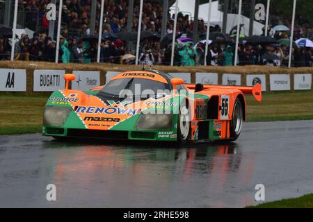 Harry Tincknell, Johnny Herbert, Karun Chandhok, Mazda 787B, le Mans 24 Hours Centenary, le Mans 100 Years, un tributo a uno dei mondi mos Foto Stock