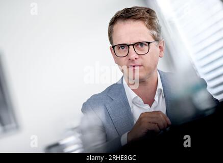 Berlino, Germania. 16 agosto 2023. Carsten Linnemann, Segretario generale della CDU durante un colloquio per il dpa. Crediti: Britta Pedersen/dpa/Alamy Live News Foto Stock