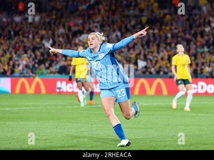 Sydney, Australia. 16 agosto 2023. L'inglese Alessia Russo celebra il punteggio durante la semifinale tra Australia e Inghilterra alla Coppa del mondo femminile 2023 a Sydney, in Australia, 16 agosto 2023. Crediti: Bai Xuefei/Xinhua/Alamy Live News Foto Stock